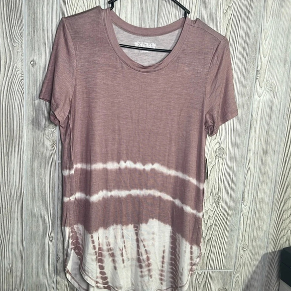 Women Mudd tee oversized size medium - Picture 1 of 3